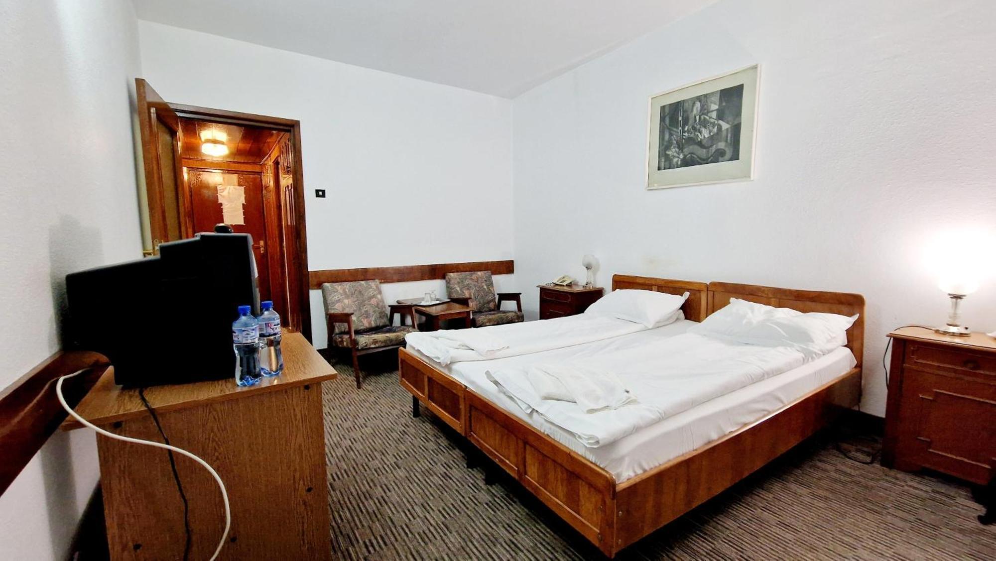 Hotel Bradul - Covasna Esterno foto