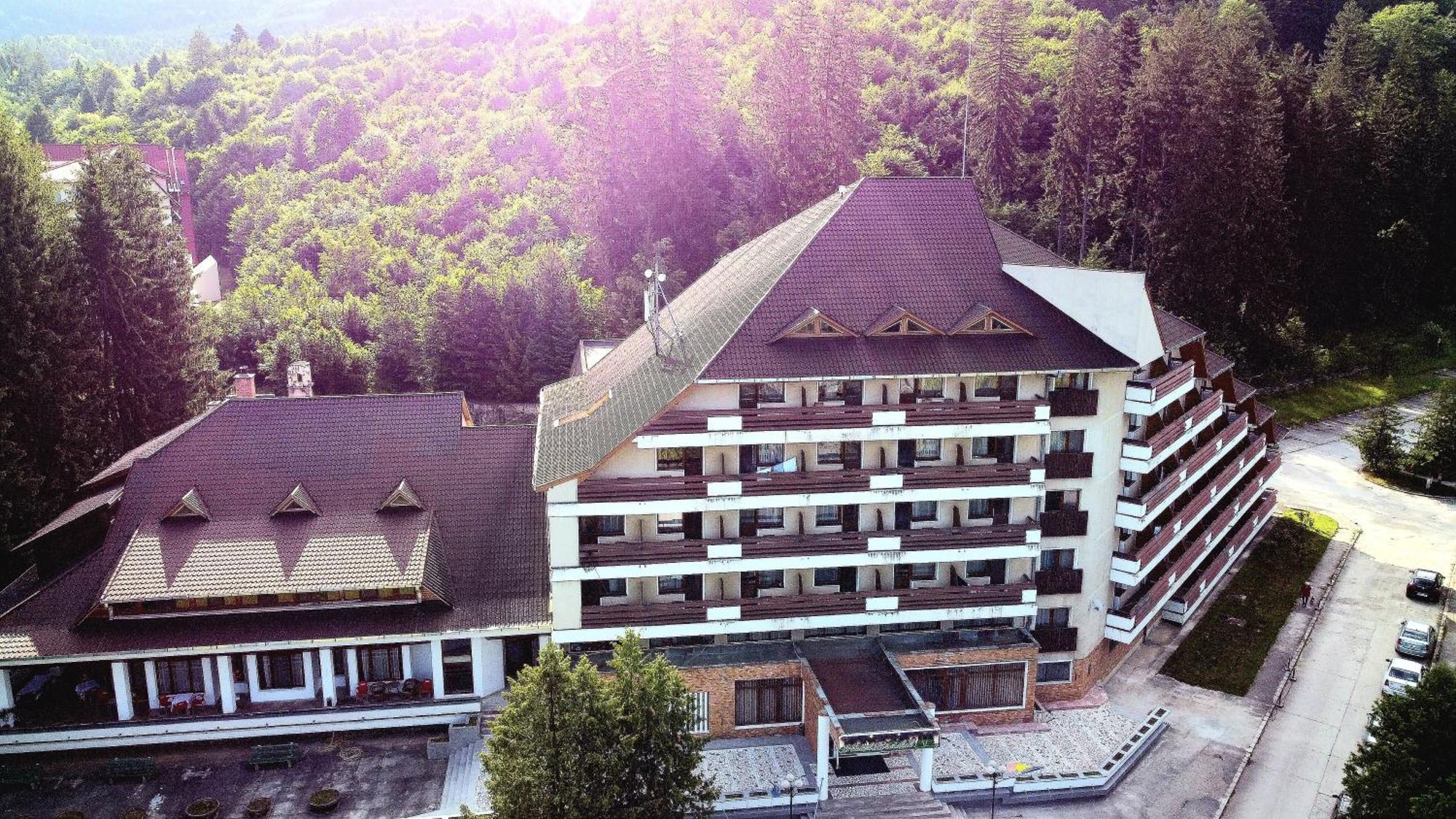 Hotel Bradul - Covasna Esterno foto