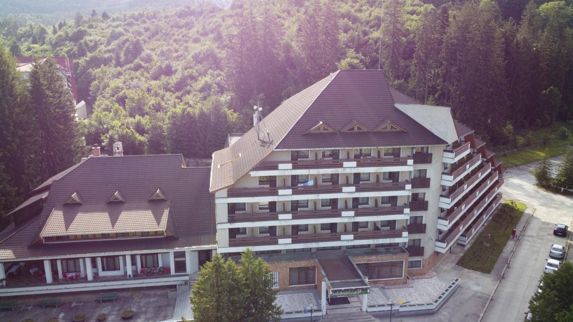 Hotel Bradul - Covasna Esterno foto