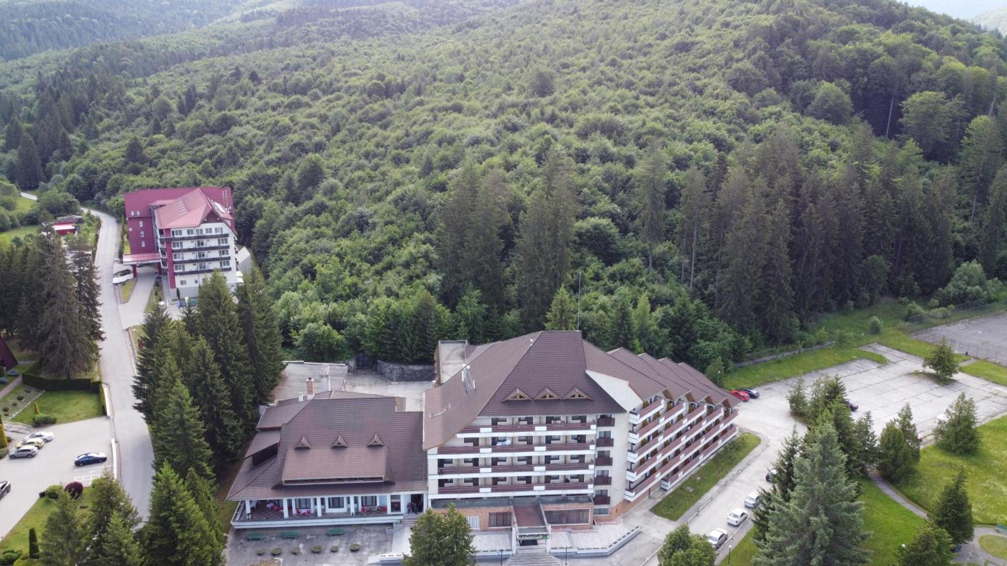 Hotel Bradul - Covasna Esterno foto