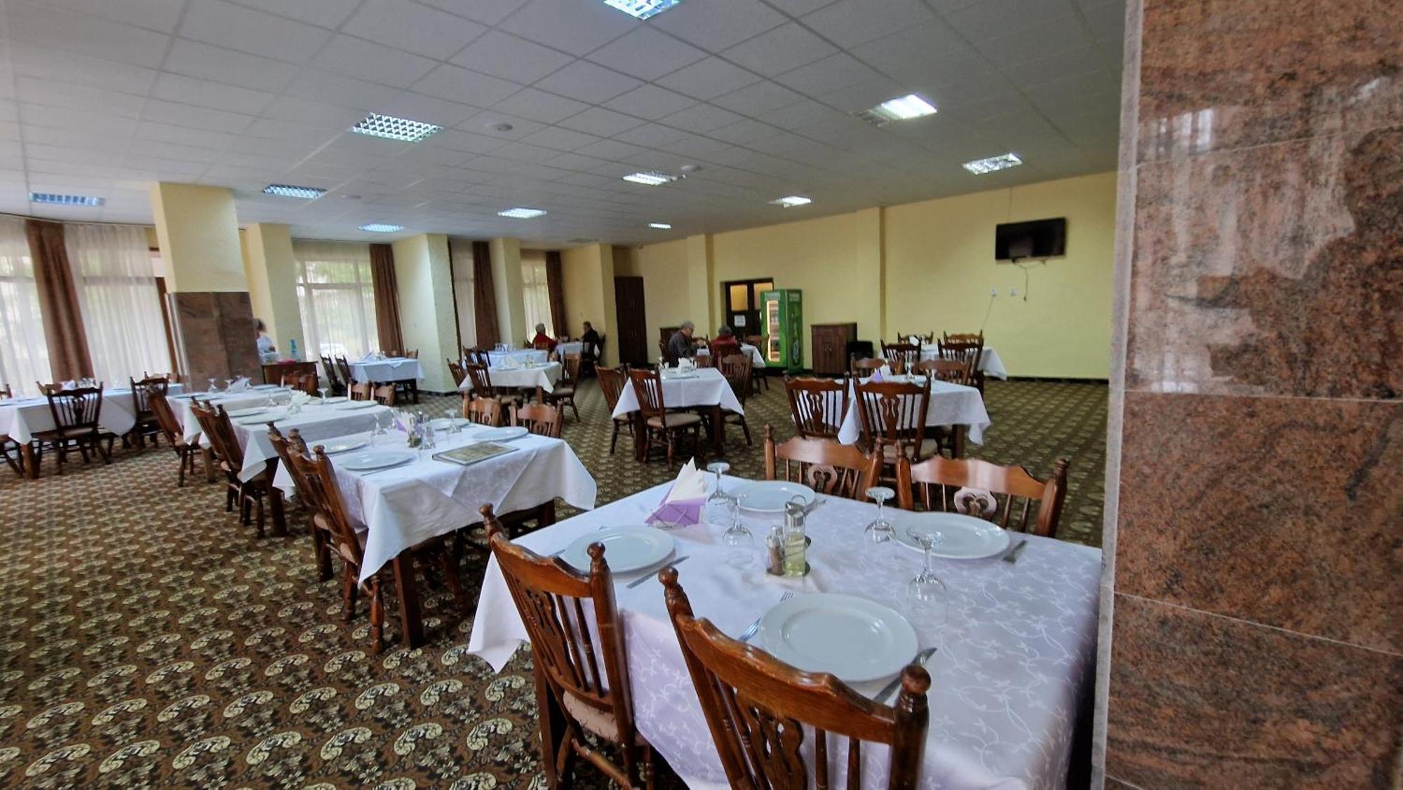 Hotel Bradul - Covasna Esterno foto